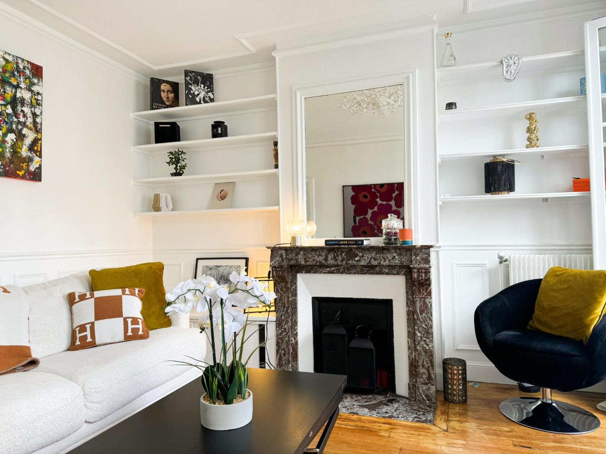 Apartment Appart Classique, Balcon Et Vue Sur La Tour Eiffel *